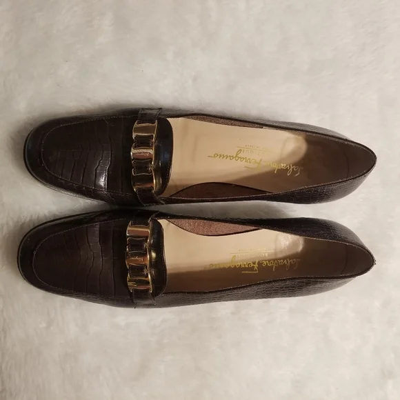 Salvatore Ferragamo Brown Croc-Embossed Leather Bit Loafers Salvatore Ferragamo Brown Crocodile Leather Parigi Horsebit  main image 4
